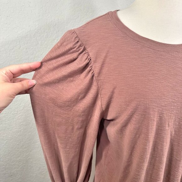 Nation LTD Lored Smocked Peasant Tee in Granite - Picture 4 of 11